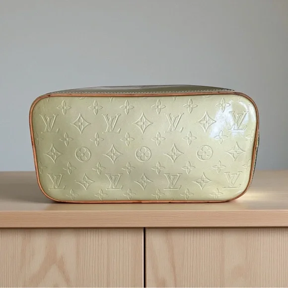 Authentic Louis Vuitton Vernis Houston Tote Shoulder Bag! Comes with COA! - Picture 5 of 16